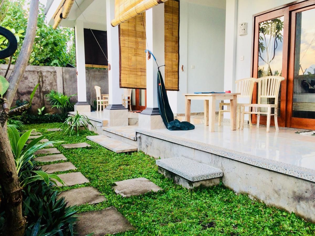D'Uma Amed Homestay Exterior photo