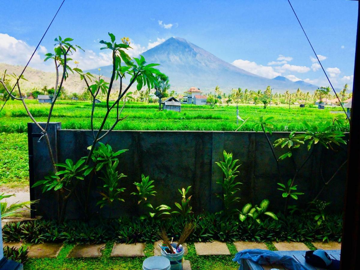 D'Uma Amed Homestay Exterior photo