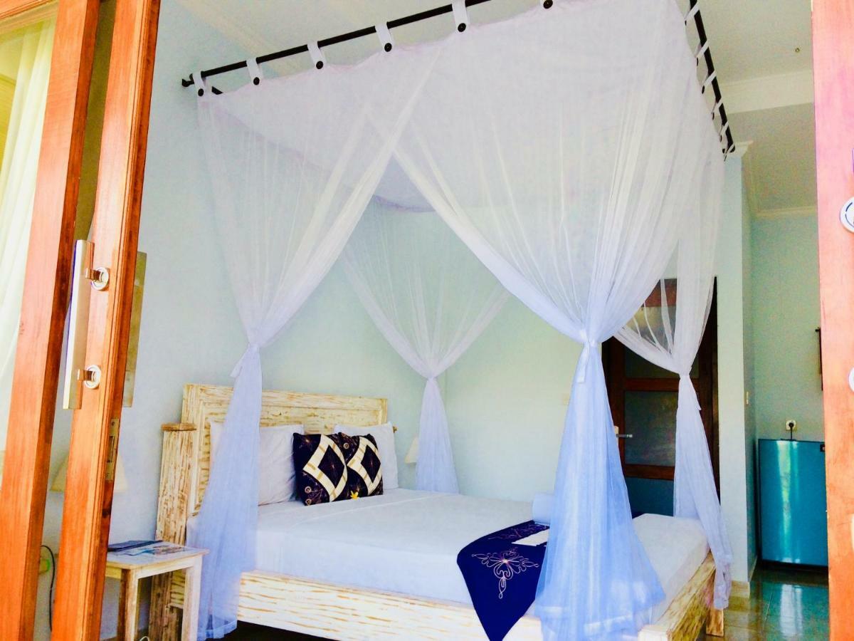D'Uma Amed Homestay Exterior photo